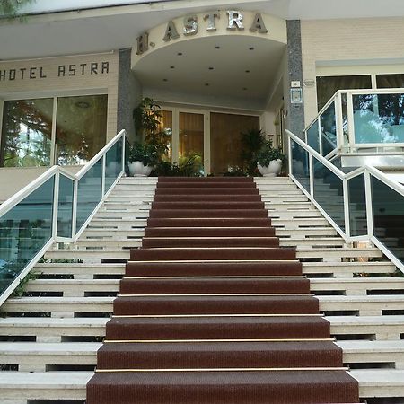Hotel Astra Milano Marittima Extérieur photo
