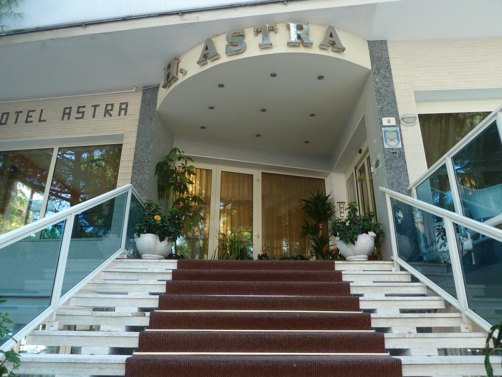 Hotel Astra Milano Marittima Extérieur photo