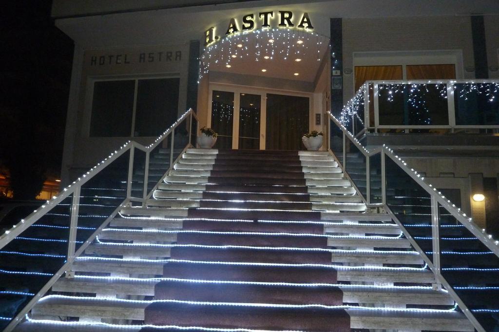 Hotel Astra Milano Marittima Extérieur photo