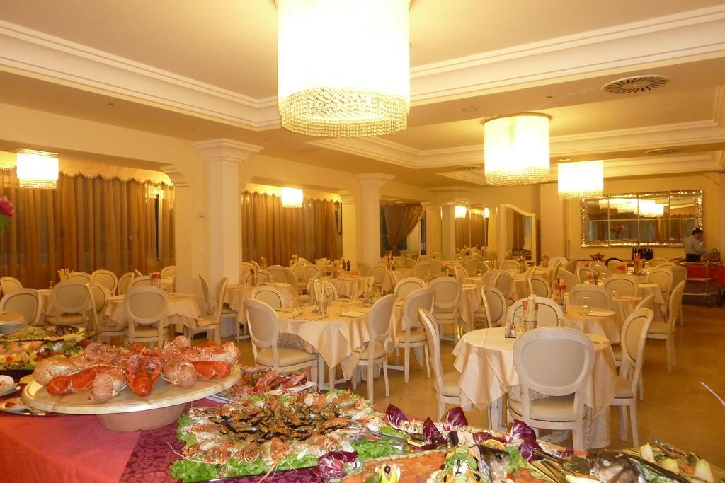 Hotel Astra Milano Marittima Extérieur photo